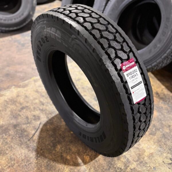 11r24.5 drive tires